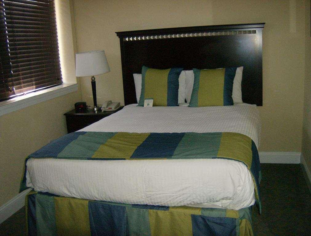 19 Atlantic Hotel Virginia Beach