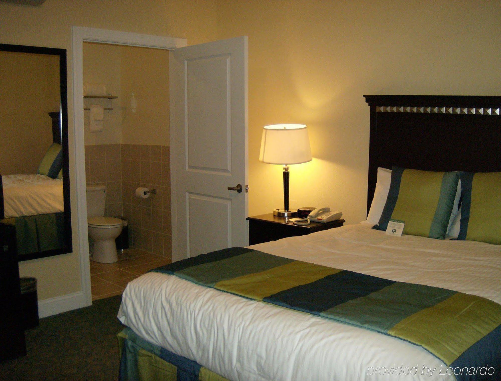 19 Atlantic Hotel Virginia Beach